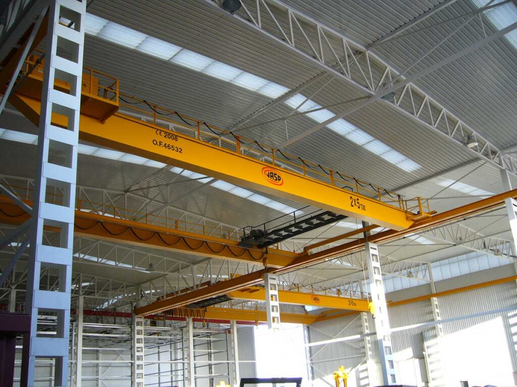 arquitectura industrial y construcción industrializada en nave industrial